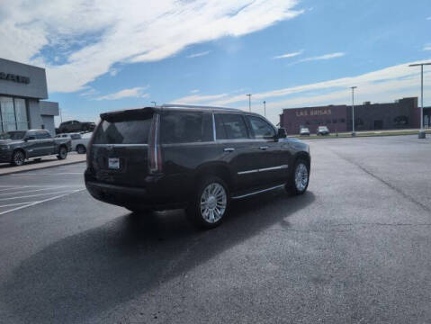 2019 Cadillac Escalade Luxury