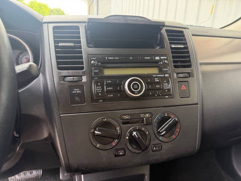 2009 Nissan Versa 1.8 SL