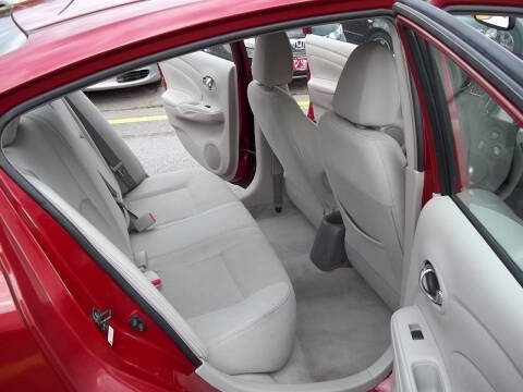 2014 Nissan Versa 1.6 SL