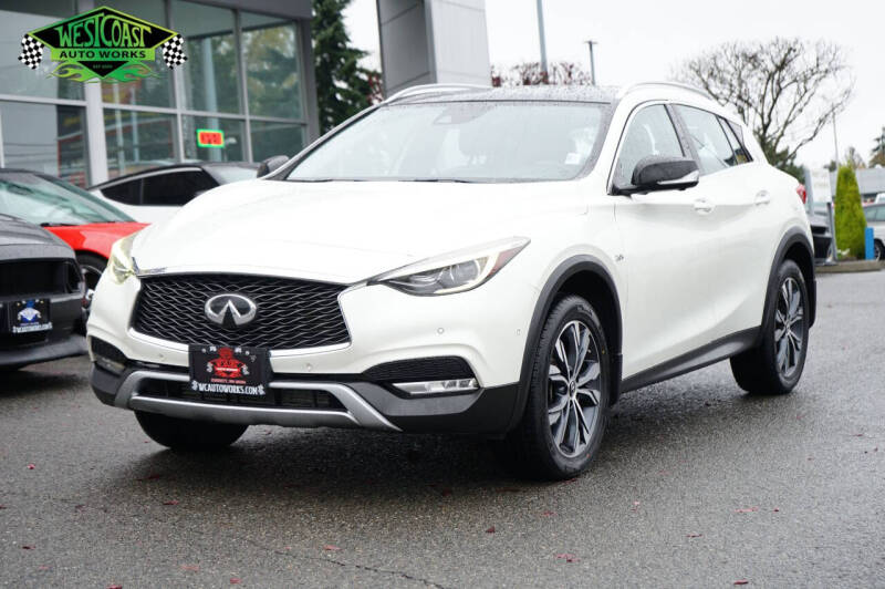 2018 INFINITI QX30 Premium's photo