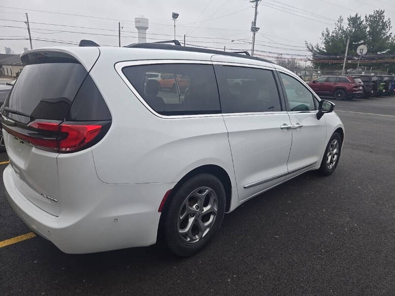 2023 Chrysler Pacifica Limited