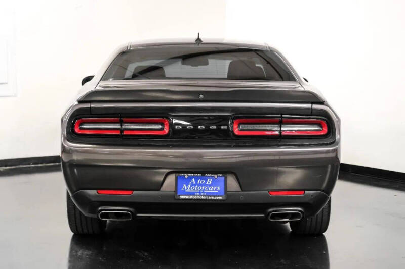 2020 Dodge Challenger SXT