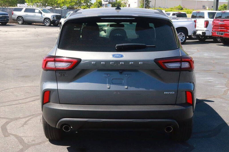 2025 Ford Escape ST-Line