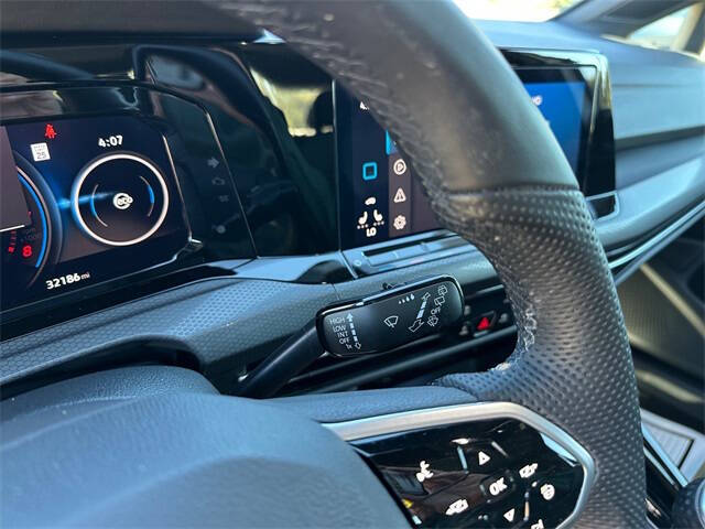 2023 Volkswagen Golf GTI SE