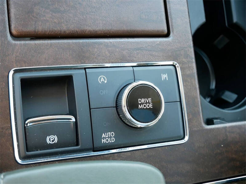 2022 Lincoln Navigator Black Label