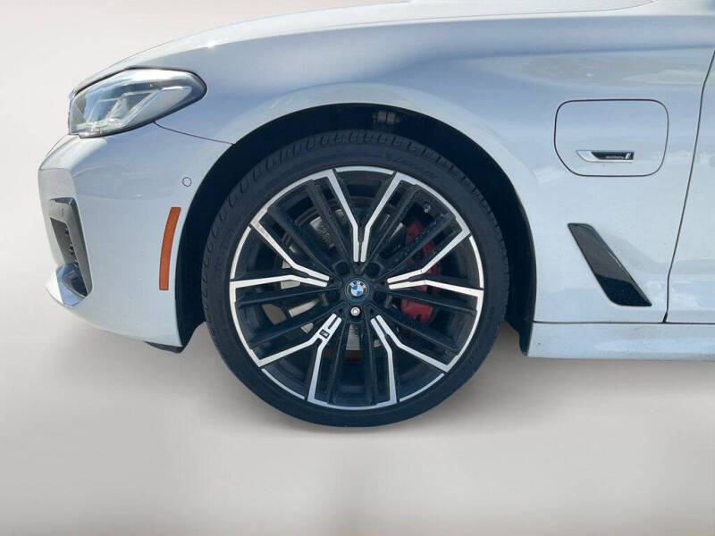 2022 BMW 5 Series 530e