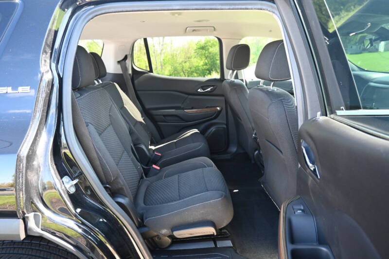 2019 GMC Acadia SLE-2