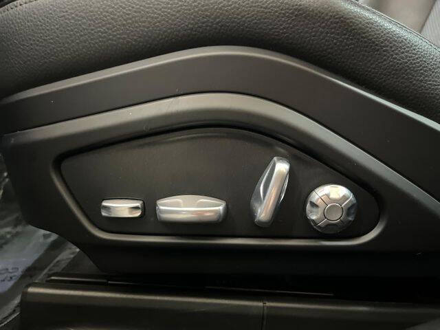 2018 Porsche Panamera 4