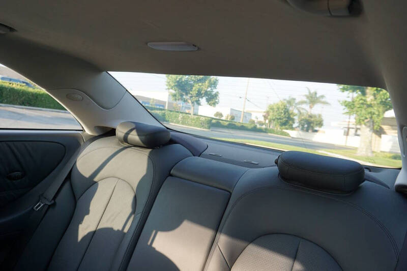 2005 Mercedes-Benz CLK CLK 320