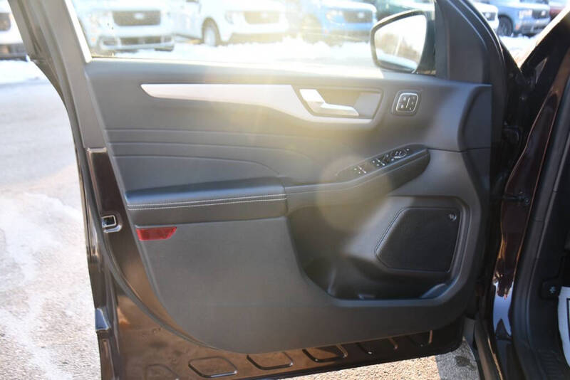 2023 Ford Escape Platinum