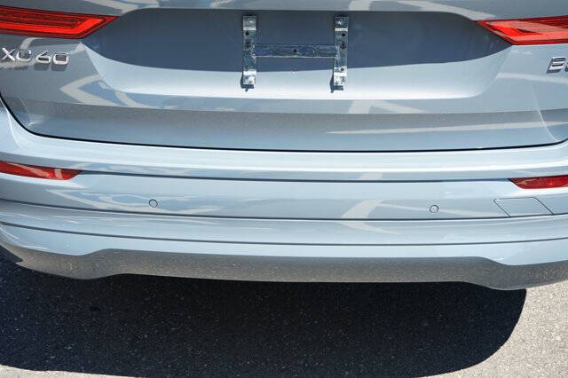 2022 Volvo XC60 B5 Momentum