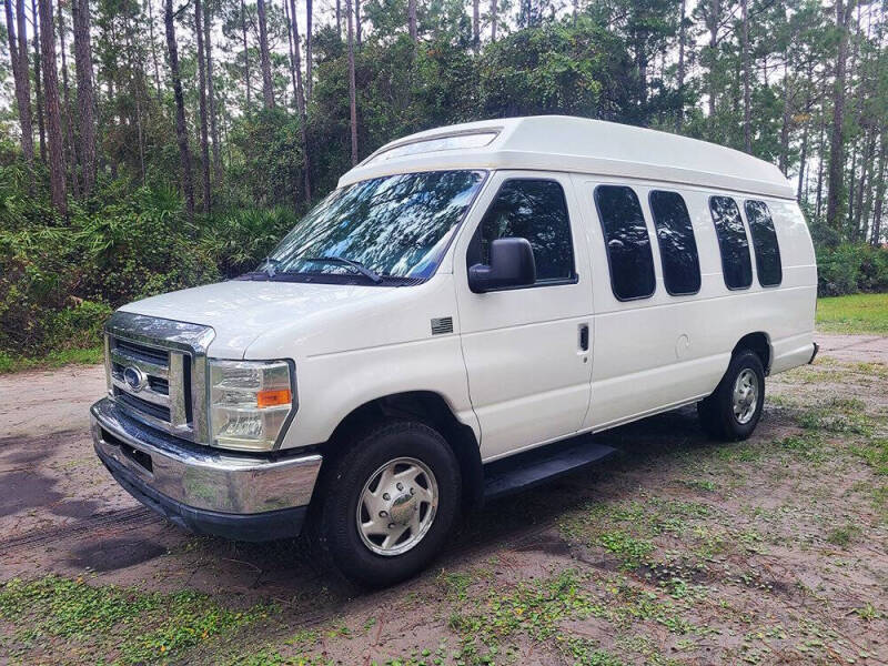 2009 Ford E-Series E-250 SD
