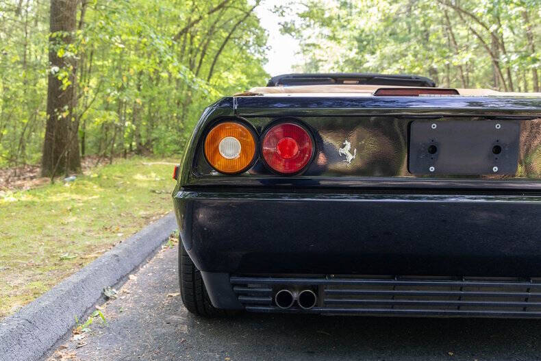 1989 Ferrari Mondial T