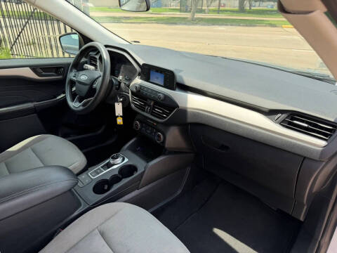 2022 Ford Escape S
