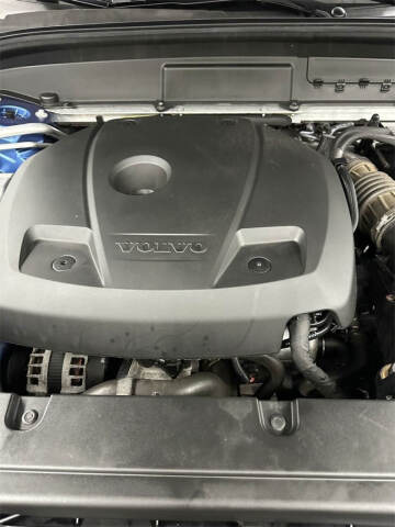 2019 Volvo XC60 T6 R-Design