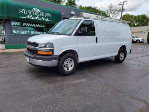 2015 Chevrolet Express for sale at Sinnissippi Motors in Rockford IL