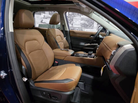 2025 Nissan Pathfinder Platinum