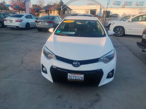 2015 Toyota Corolla S Plus