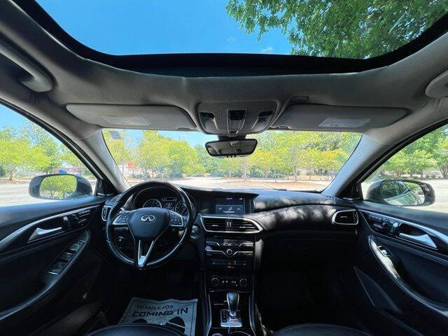 2018 Infiniti QX30 Premium