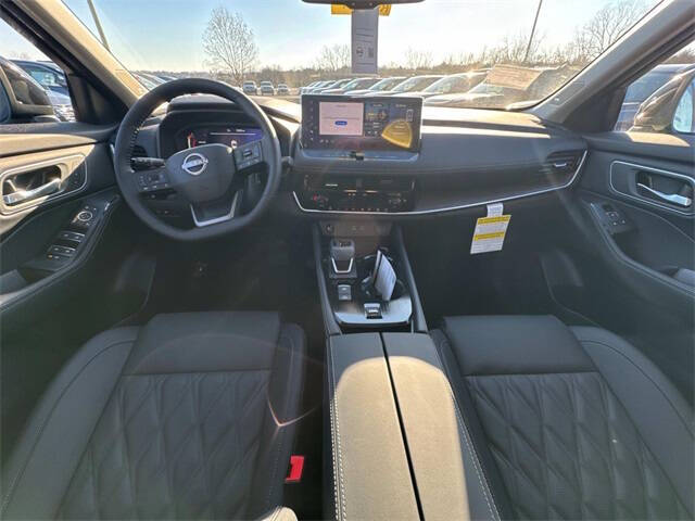 2025 Nissan Rogue Platinum