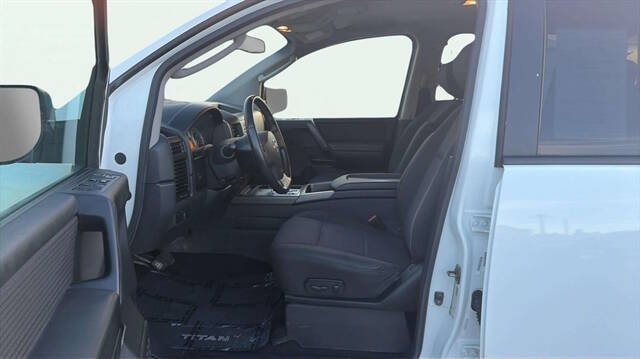 2010 Nissan Titan SE