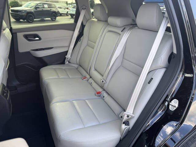 2024 Nissan Rogue SL