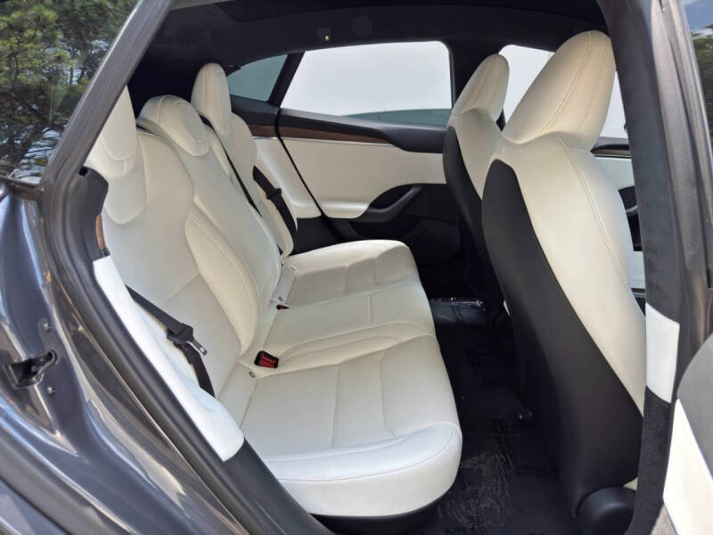 2022 Tesla Model S