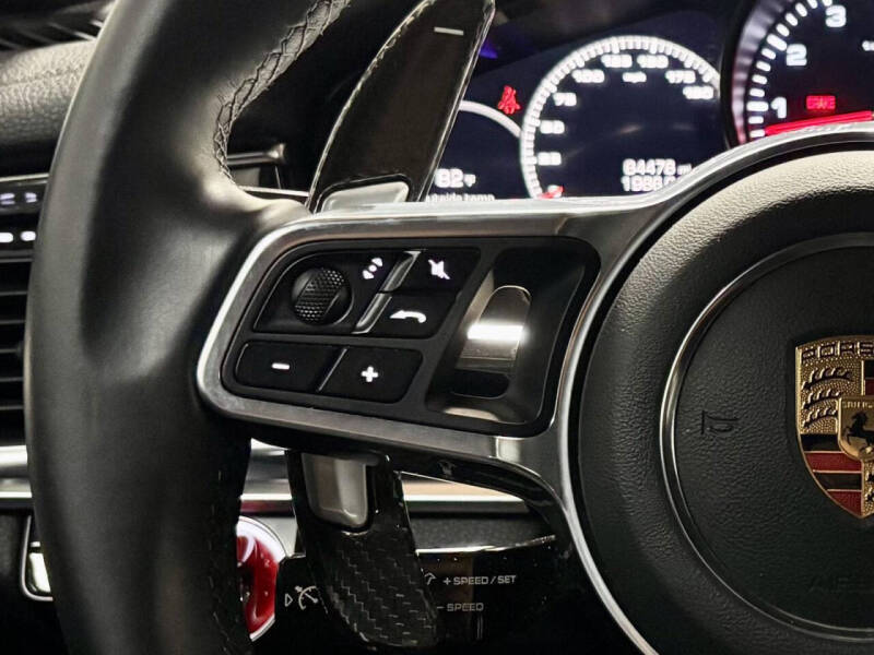 2018 Porsche Panamera 4