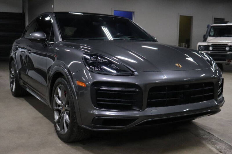 2021 Porsche Cayenne GTS Coupe
