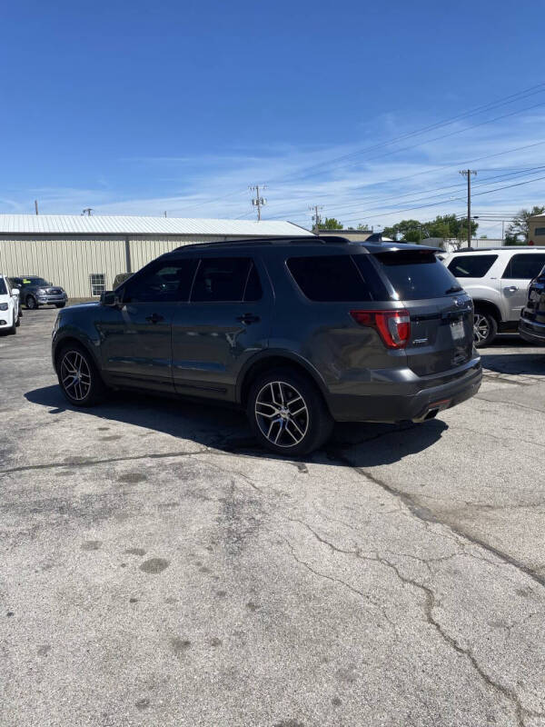2017 Ford Explorer Sport