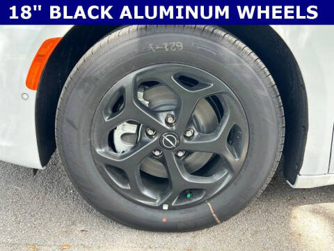 2026 Chrysler Pacifica Plug-In Hybrid Select