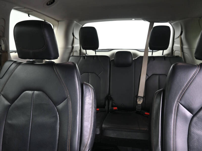 2018 Chrysler Pacifica Touring L