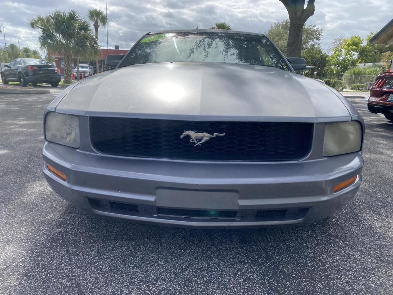 2006 Ford Mustang  - $10,990