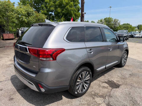2020 Mitsubishi Outlander SE