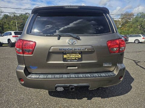 2017 Toyota Sequoia SR5