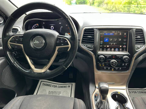 2017 Jeep Grand Cherokee Laredo 75th Anniversary