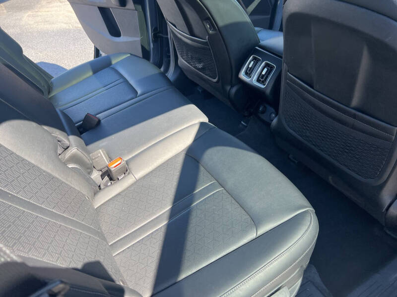 2023 Kia Sorento X-Line S