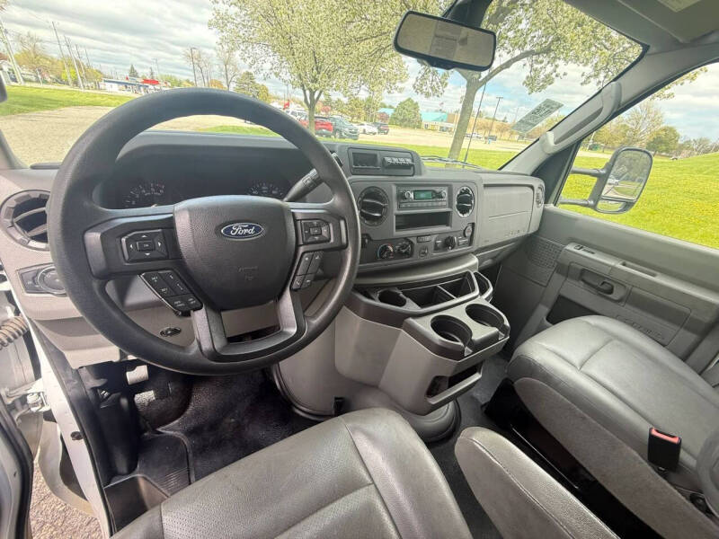 2023 Ford E-Series