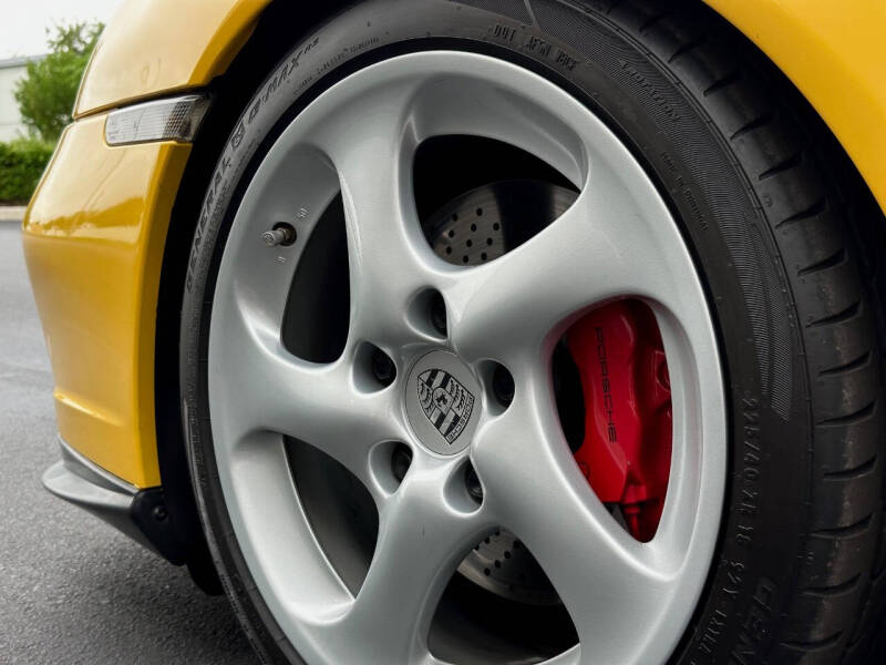 2002 Porsche 911 Carrera 4S