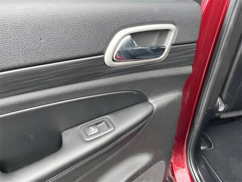 2020 Jeep Grand Cherokee Laredo E