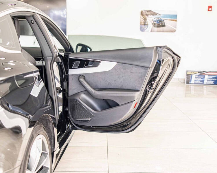 2024 Audi A5 Sportback quattro S line Prestige 45 TFSI