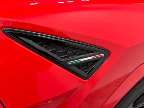 2022 Lamborghini Urus