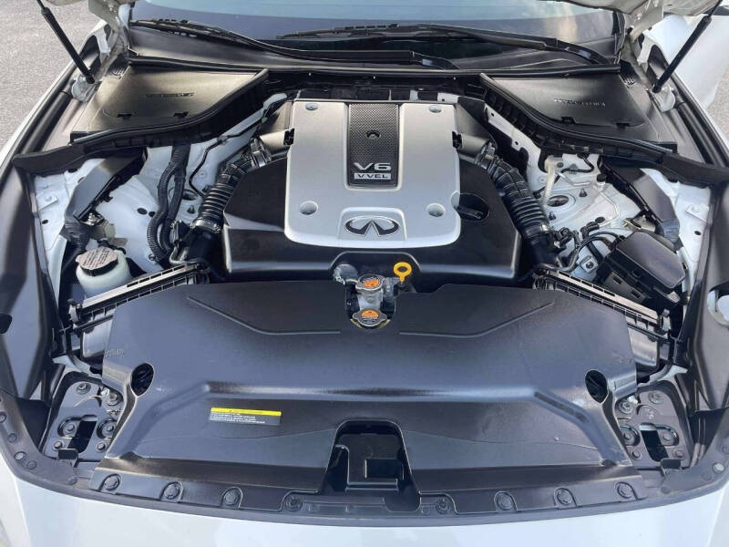 2014 Infiniti Q50 Premium