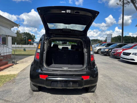 2010 Kia Soul +
