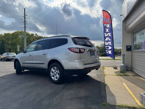 2017 Chevrolet Traverse LS