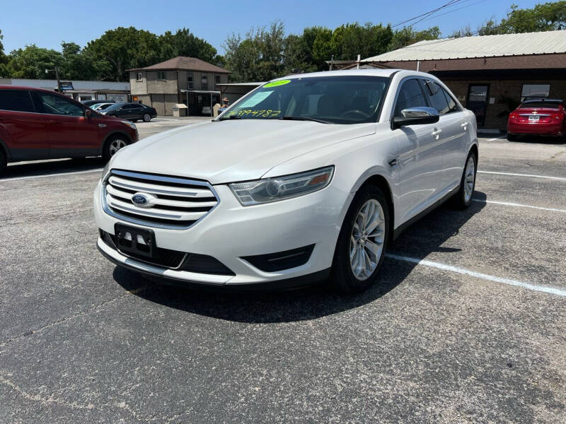 2013 Ford Taurus for sale at Fernando's Auto Sales LLC. in Dallas TX