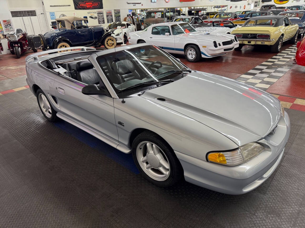 1994 Ford Mustang 18