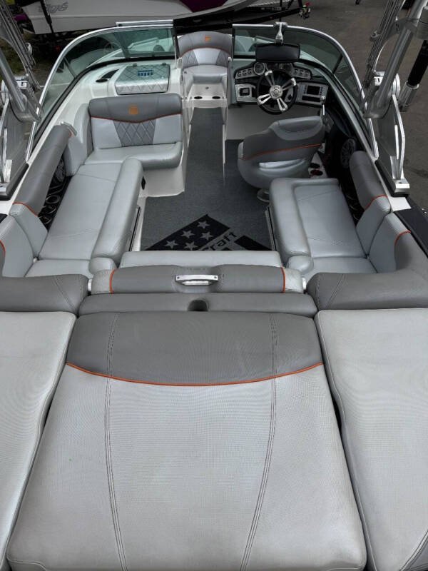 2014 MasterCraft X10