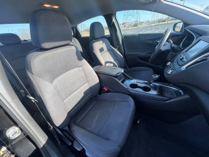 2017 Chevrolet Malibu LT