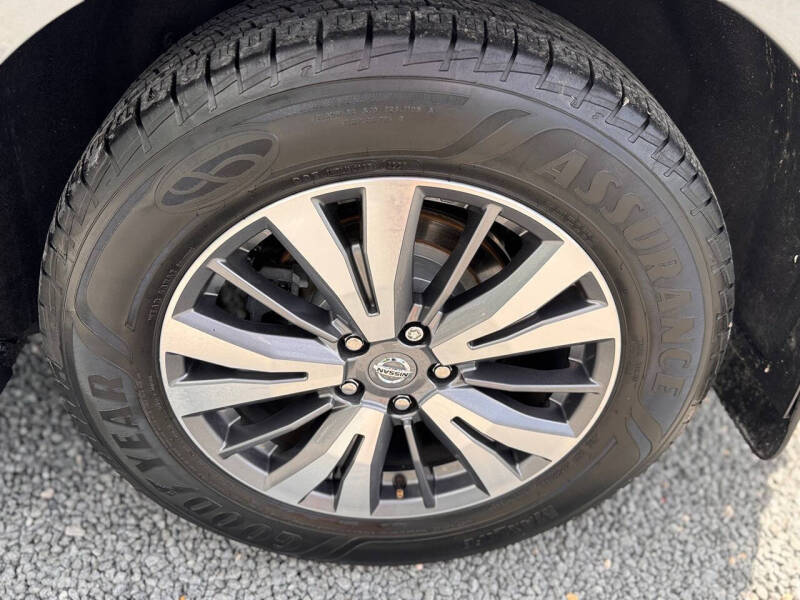 2020 Nissan Pathfinder S